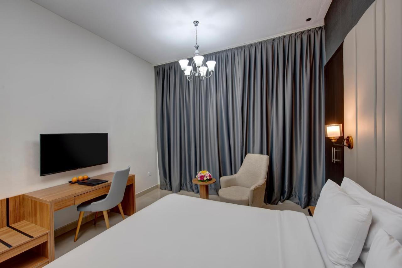 Royal Regency Suites Marina Dubai Bagian luar foto
