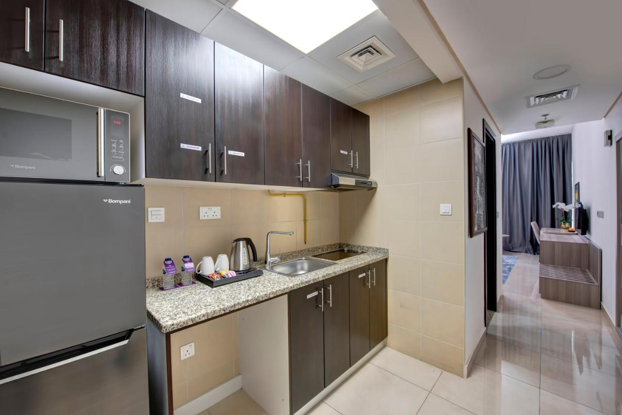 Royal Regency Suites Marina Dubai Bagian luar foto
