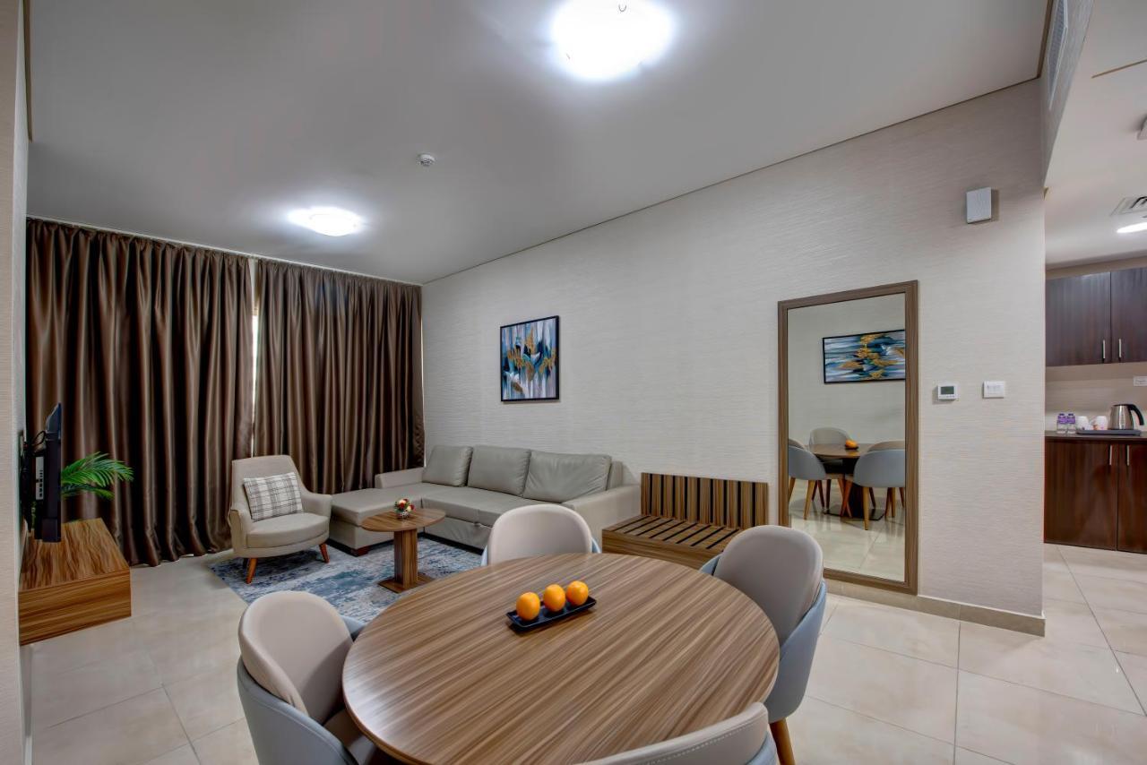 Royal Regency Suites Marina Dubai Bagian luar foto