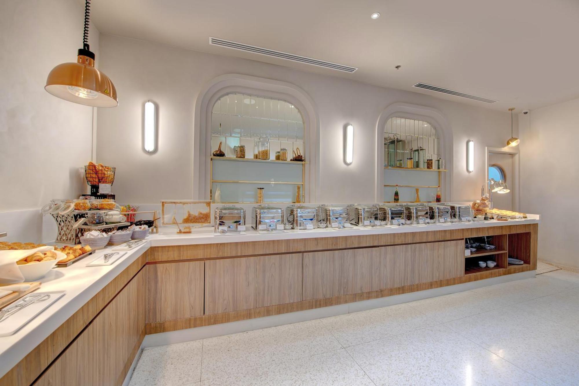 Royal Regency Suites Marina Dubai Bagian luar foto